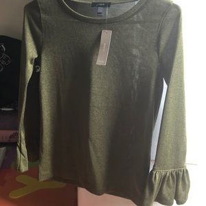 Ruffle sleeved blouse